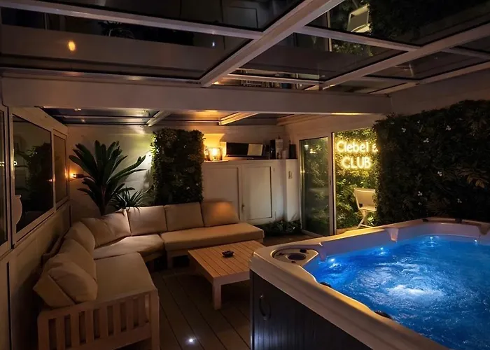 Lejlighed Luxury - Rooftop & Jacuzzi *