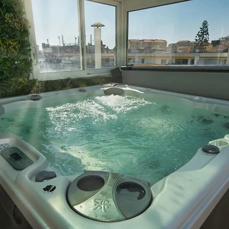 Luxury - Rooftop & Jacuzzi Appartamento *